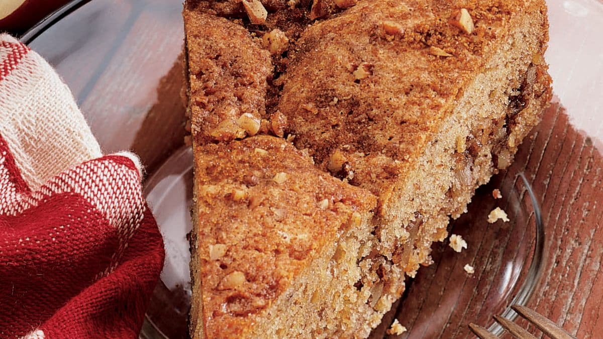 Apple Crunch Coffee Cake